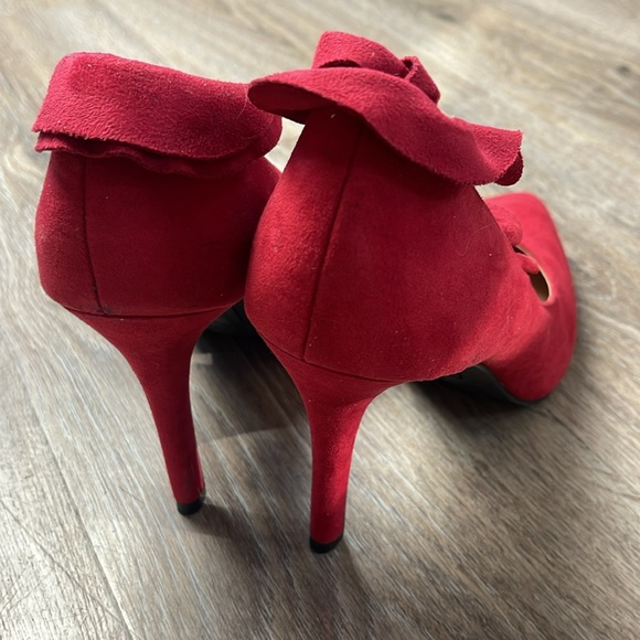 Christian Siriano Red Heels Size 8.5 - Picture 15 of 16